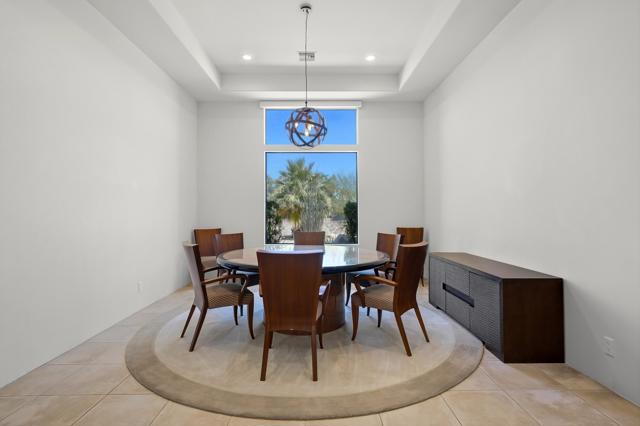 47200 Desert Lily Drive, Palm Desert, CA 92260
