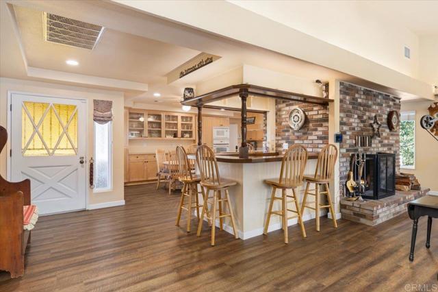 Detail Gallery Image 29 of 60 For 945 El Paseo, Vista,  CA 92084 - 4 Beds | 3 Baths