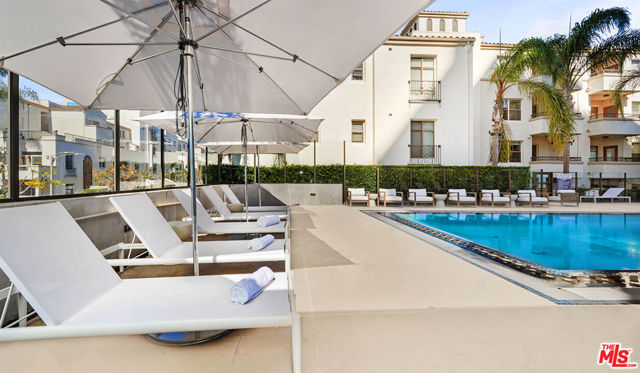 1041 E Glendon Avenue, Los Angeles CA: https://media.crmls.org/mediaz/5d654a99-120d-493a-9d55-8bdf0a0a0491.jpg