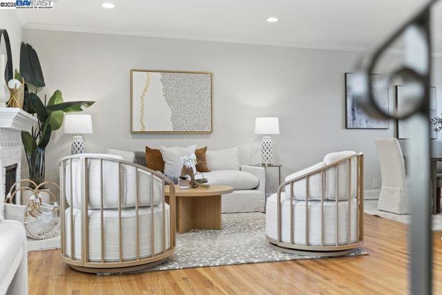 6649 Waverly Rd, Martinez CA: https://media.crmls.org/mediaz/5d65d75d-4214-488d-9f49-17a0cabefe6c.jpg