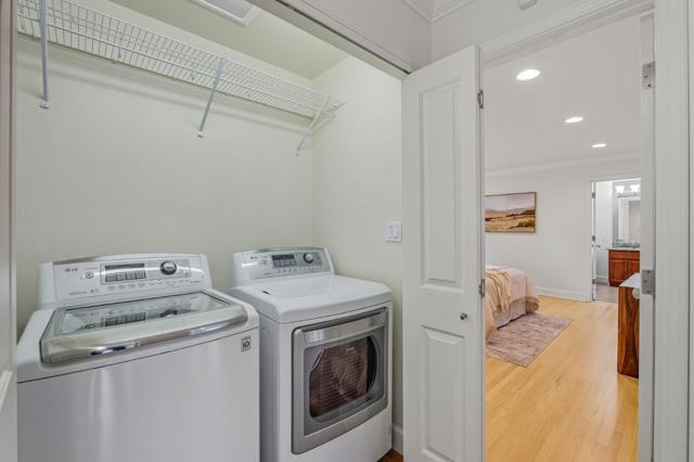 2315 Cheshire Way, Redwood City CA: https://media.crmls.org/mediaz/5d6697c0-fdb2-4f00-bd4c-7aa5a7462e31.jpg