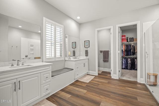 508 Autumn Path Lane, Santa Paula CA: https://media.crmls.org/mediaz/5d674c37-52a5-4eac-ae9d-46198a2806a2.jpg