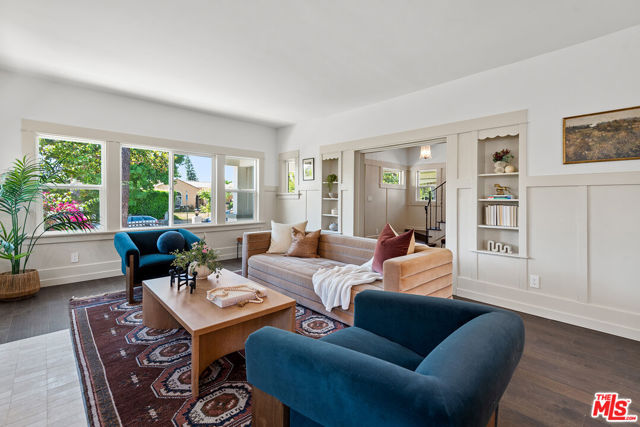 3816 S Harvard Boulevard, Los Angeles CA: https://media.crmls.org/mediaz/5d67e8b8-b52e-4881-8143-1d4917eb45f8.jpg