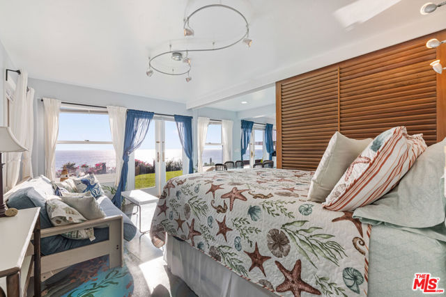 7007 Birdview Avenue, Malibu CA: https://media.crmls.org/mediaz/5d6868fc-2081-4750-93c7-7d2cfde565da.jpg