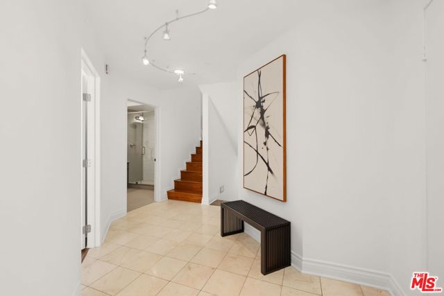 1222 North Kings Road, 8 photo 14
