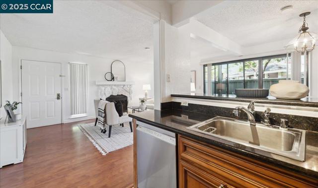 108 Compton Circle, San Ramon CA: https://media.crmls.org/mediaz/5d6a884e-bb59-4017-8d57-485173b2a124.jpg