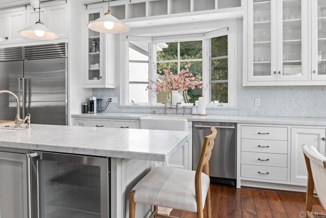 16625 Via Lago Azul, Rancho Santa Fe CA: https://media.crmls.org/mediaz/5d6abff9-d09b-403b-a254-03a8738a37cb.jpg