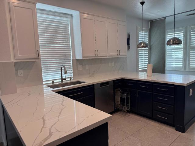 4313 Watson Circle, Santa Clara CA: https://media.crmls.org/mediaz/5d6d3891-ff71-46ae-a34f-fa7fc527b369.jpg