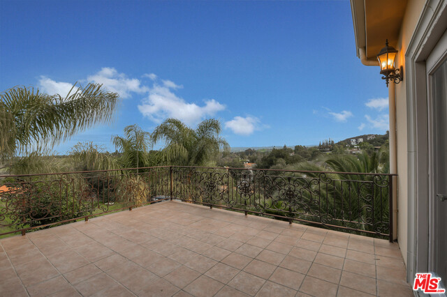 23941 HOMEZELL Drive, West Hills, CA 91304