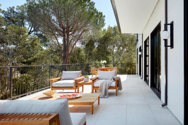 1215 La Cumbre Road, Hillsborough CA: https://media.crmls.org/mediaz/5d6fe187-cc5d-42d6-9f91-d7fa87a24d42.jpg