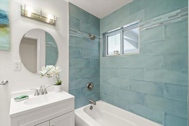 886 Garland Drive, Palo Alto CA: https://media.crmls.org/mediaz/5d7154cb-2571-44f2-acb3-5e43de0389ac.jpg