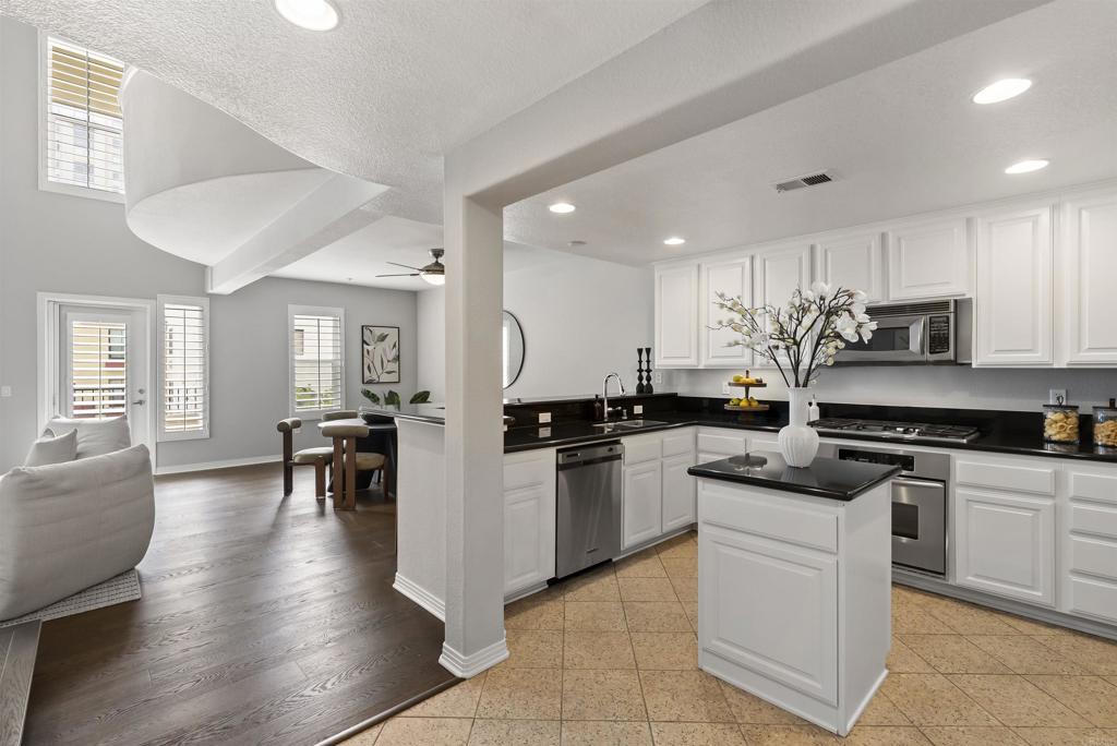 301 G Street - photo 6