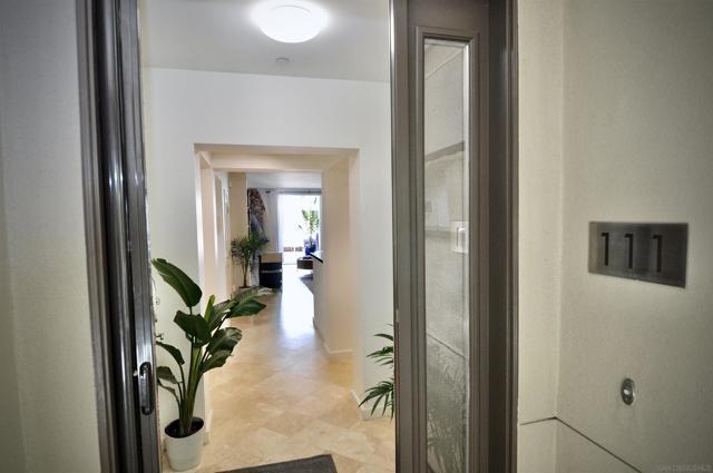5410 La Jolla Blvd., La Jolla CA: https://media.crmls.org/mediaz/5d723fa5-3065-4463-a142-66402ba7fcbb.jpg
