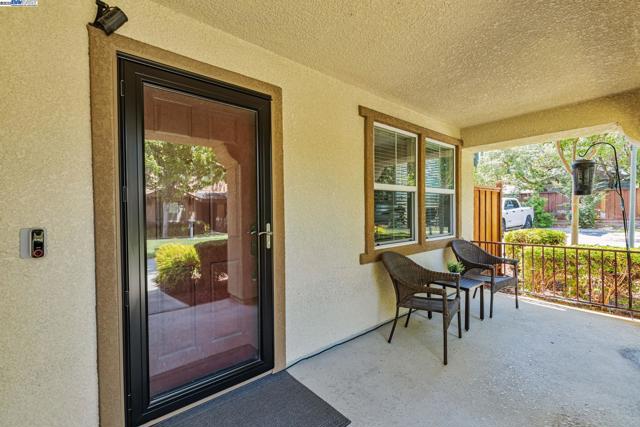 208 Jupiter Ct., Pittsburg CA: https://media.crmls.org/mediaz/5d732e25-4ada-4a3c-bd08-8d49d15c510a.jpg