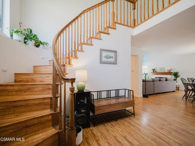 552 Fairfield Road, Simi Valley CA: https://media.crmls.org/mediaz/5d737237-16e8-41e1-aab2-6bd80c41f736.jpg