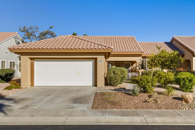 78428 Desert Willow Drive, Palm Desert CA: https://media.crmls.org/mediaz/5d738bf6-038b-4727-bb34-7ad54523b411.jpg