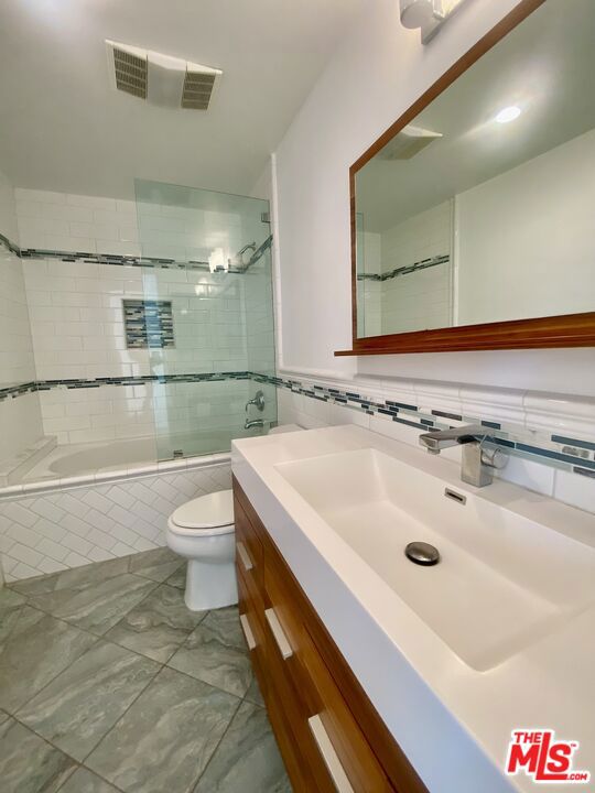 Drew Fenton | 11942 Whitewater Lane Malibu CA | MLS: 7428379 Drew Fenton | 11942 Whitewater Lane Malibu CA | MLS: 7428379