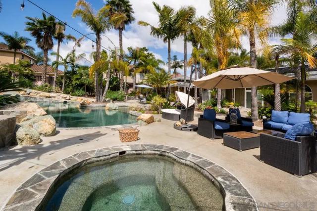 4435 Summer Dr, Oceanside CA: https://media.crmls.org/mediaz/5d7595f7-cced-4461-be61-18baabc51e5f.jpg