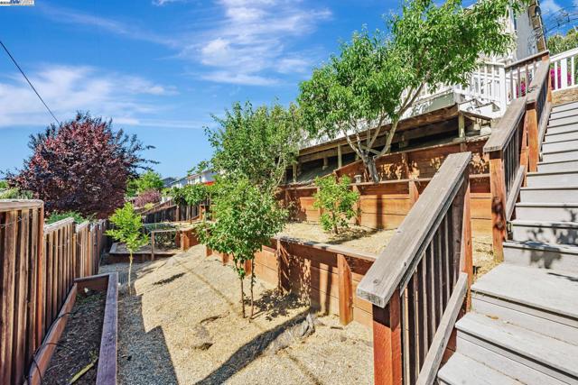 4069 Pergola CT, Castro Valley CA: https://media.crmls.org/mediaz/5d75d948-c8e2-42b7-9525-7b1bf2738c93.jpg