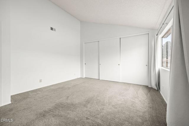 691 County Square Drive, Ventura CA: https://media.crmls.org/mediaz/5d76a16f-1cb8-46d2-9dbe-68e40f8f8fd0.jpg