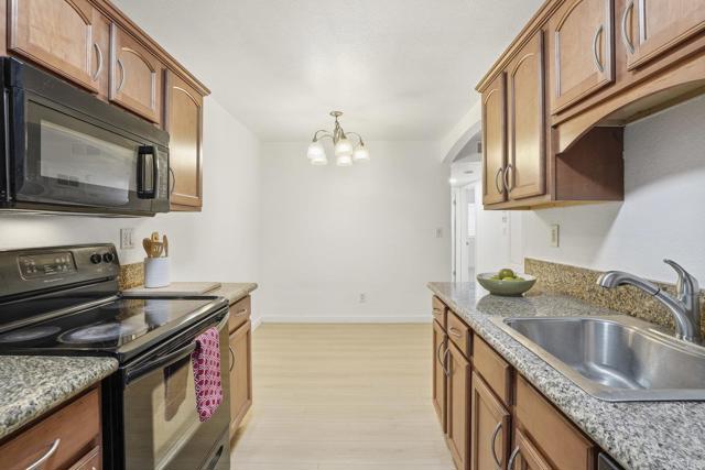 Detail Gallery Image 6 of 27 For 4455 Home Ave #3,  San Diego,  CA 92105 - 2 Beds | 1/1 Baths