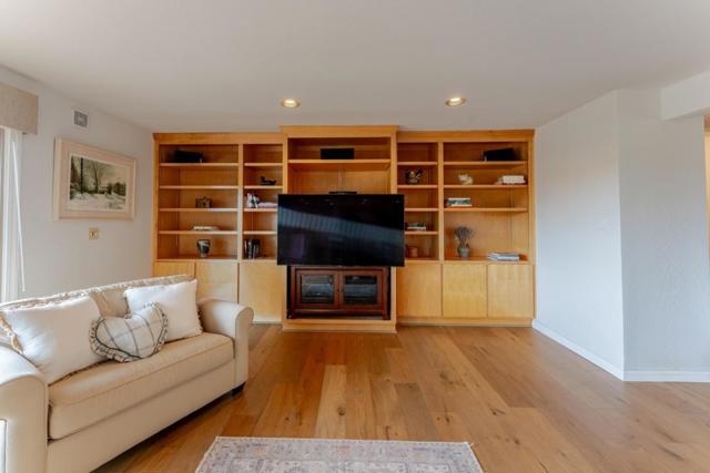 475 Brown Road, San Juan Bautista CA: https://media.crmls.org/mediaz/5d77c80f-5c90-421d-ba5a-d3141a5deda3.jpg