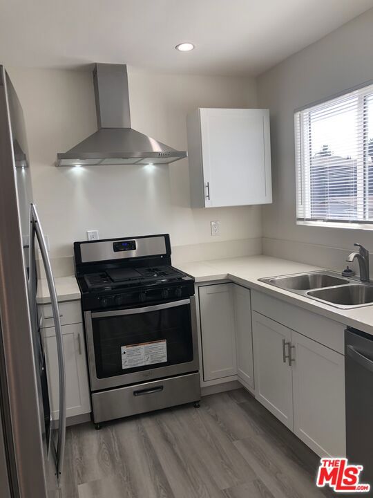 4980 Fir Street, Los Angeles CA: https://media.crmls.org/mediaz/5d797d67-a01d-433a-9b90-5a385574527e.jpg