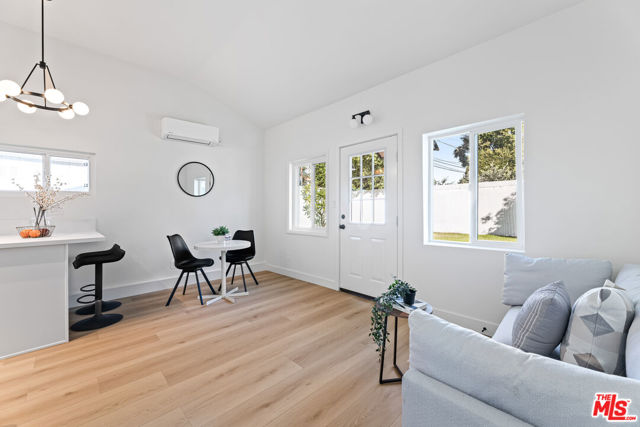 8507 Naylor Avenue, Los Angeles CA: https://media.crmls.org/mediaz/5d7a4fc7-300e-42cb-811c-6acabb7ab3c8.jpg