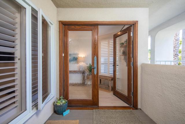 1099 1st st, Coronado CA: https://media.crmls.org/mediaz/5d7ae2fc-1451-46e5-964d-113c26af7a3b.jpg