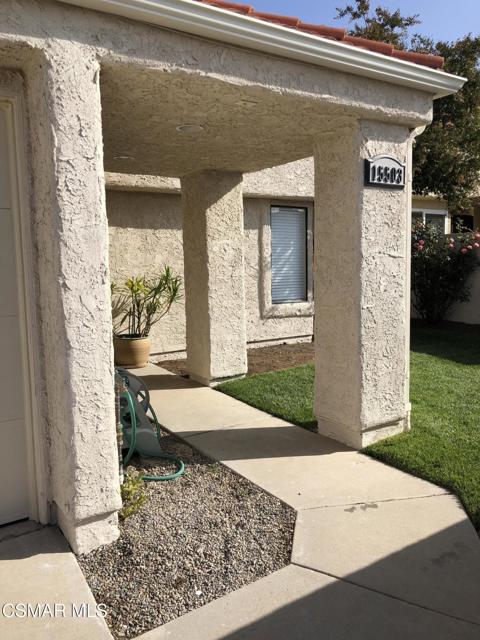 15503 Dracena Avenue, Moorpark CA: https://media.crmls.org/mediaz/5d7b9af1-96b5-41f8-8363-2193e824d388.jpg