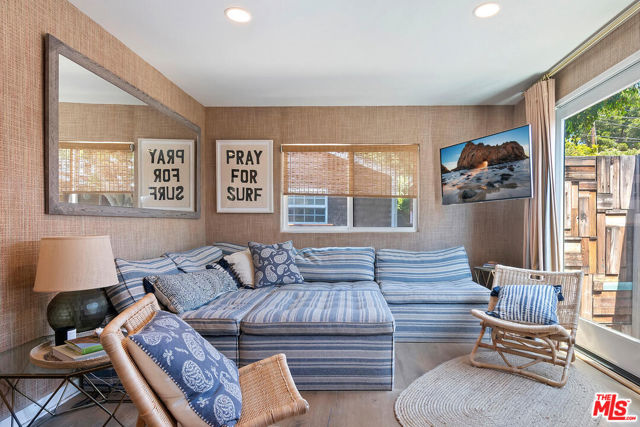 52 Paradise Cove Highway