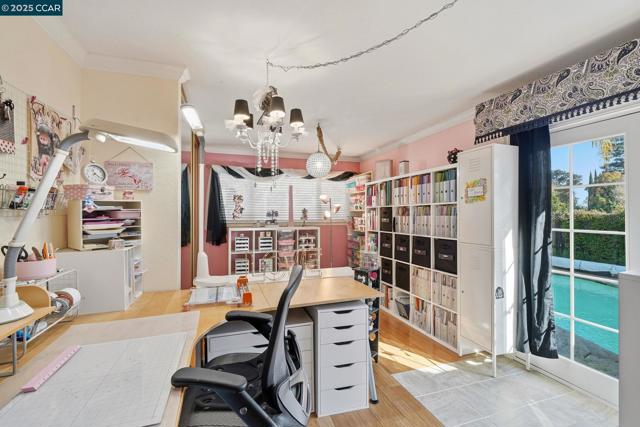 7519 Driftwood Way, Pleasanton CA: https://media.crmls.org/mediaz/5d7bc9d1-08dc-46c8-b9af-8875afb44fb5.jpg