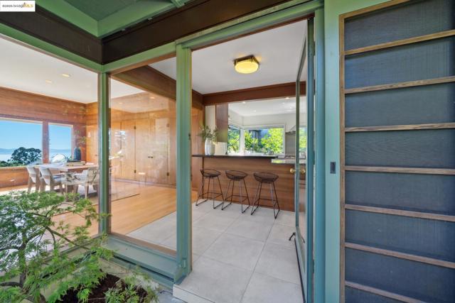 1069 Miller Ave, Berkeley CA: https://media.crmls.org/mediaz/5d7c0f82-82da-41b7-b28b-fe9f01d1727f.jpg