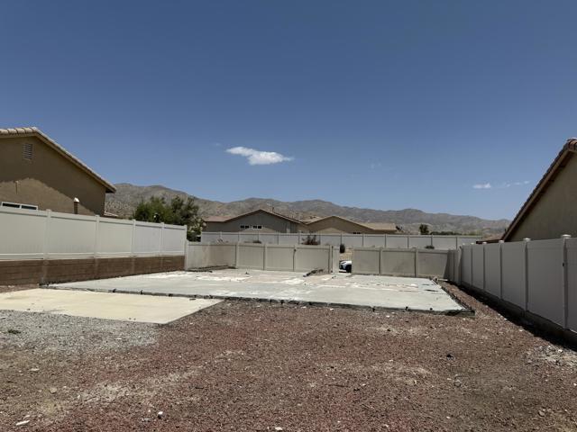 8747 Rockies Avenue, Desert Hot Springs CA: https://media.crmls.org/mediaz/5d7c142b-fa24-4d5e-92f4-87b078d4951d.jpg