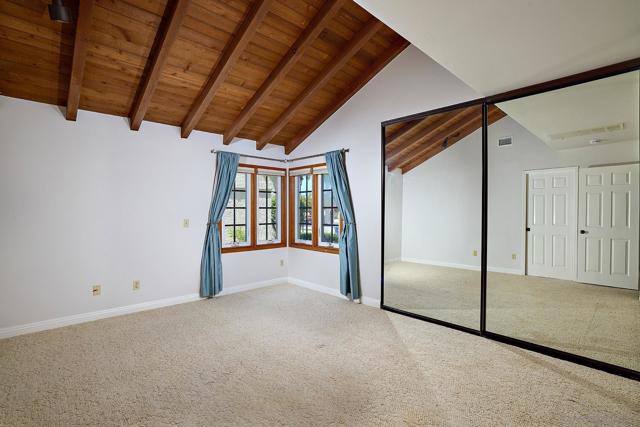 13059 Caminito Vilos, San Diego CA: https://media.crmls.org/mediaz/5d7d5e43-697f-40c0-a7f2-8ab4ad1f2e1a.jpg