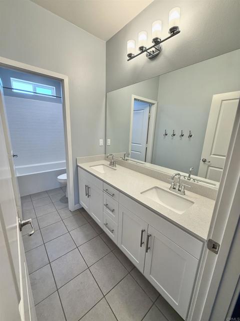 Detail Gallery Image 34 of 49 For 1564 Manzanita Hollow, Vista,  CA 92084 - 5 Beds | 4 Baths