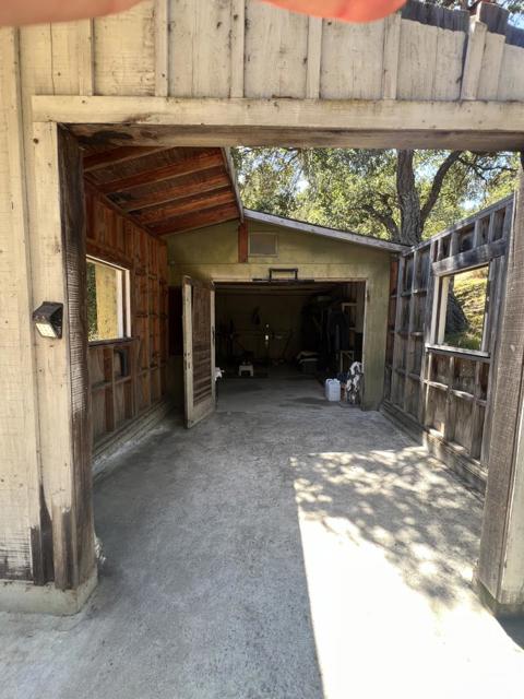 17160 Wilson Way, Royal Oaks CA: https://media.crmls.org/mediaz/5d7e1df4-f521-4c7a-956f-d22f6fda000a.jpg