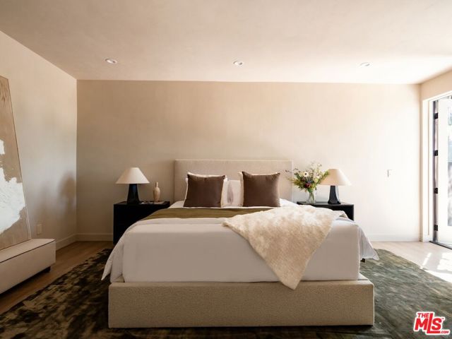 4790 Galendo Street, Woodland Hills CA: https://media.crmls.org/mediaz/5d7e485d-baa0-4661-b17d-98a63d062c5d.jpg