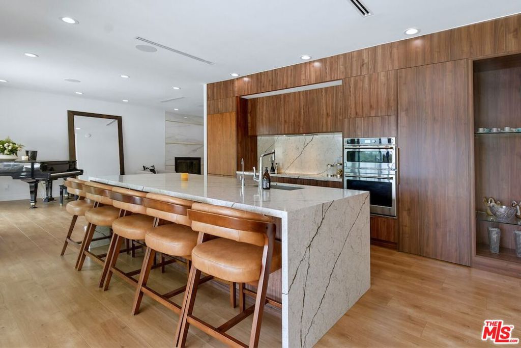 MLS #26915335 image #19