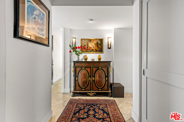 2222 Avenue Of The Stars, Los Angeles CA: https://media.crmls.org/mediaz/5d7fd945-6fcf-4b31-b98d-01b0caed8920.jpg