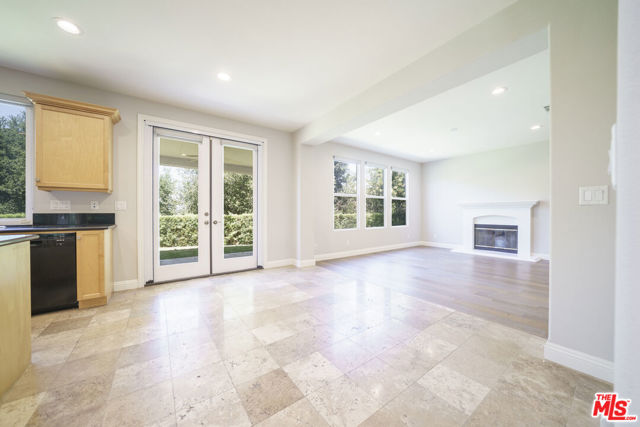 629 Milford Street, Los Angeles CA: https://media.crmls.org/mediaz/5d8003f6-ba3e-4d5e-adc9-5f6c926441da.jpg