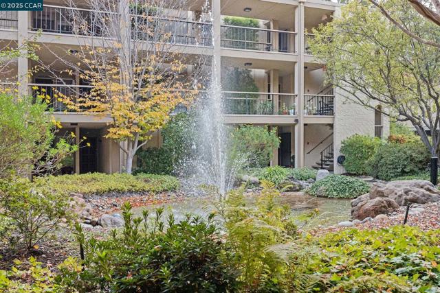 1129 AVENIDA SEVILLA, Walnut Creek CA: https://media.crmls.org/mediaz/5d80c719-414d-4a12-bfc5-33b8ade290c0.jpg