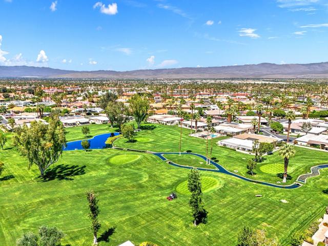 74903 Chateau Circle, Indian Wells CA: https://media.crmls.org/mediaz/5d8116c4-e502-4565-a125-7581e056701b.jpg