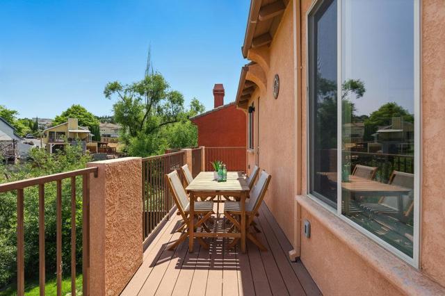 23022 Palazzo Del Kayla, Hayward CA: https://media.crmls.org/mediaz/5d817ae2-249f-4d25-8402-e66e9e2acc51.jpg