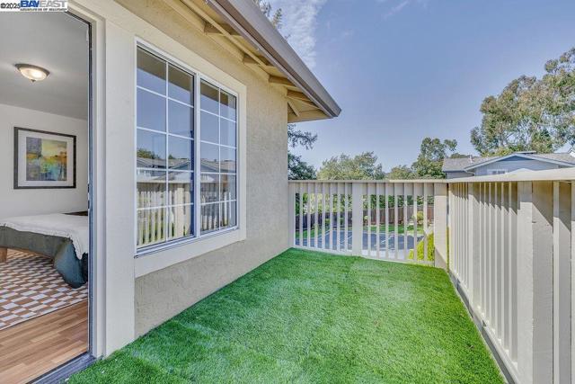 21917 Nugget Canyon Dr, Castro Valley CA: https://media.crmls.org/mediaz/5d81a3cb-7c77-4a2d-b02d-65597bcc8431.jpg