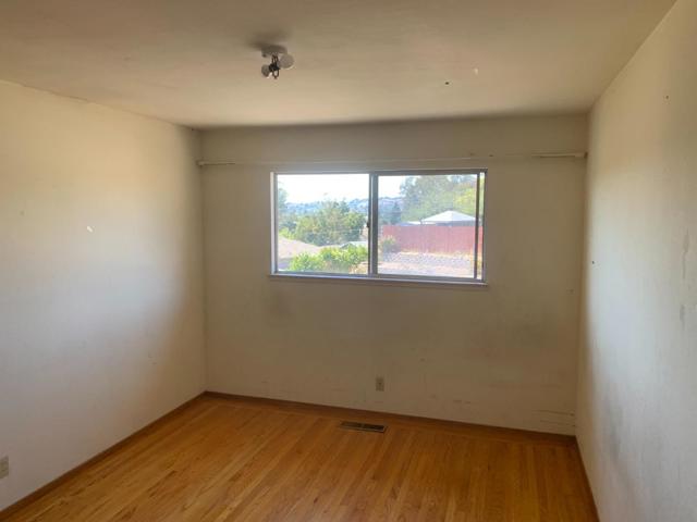 2847 Ralston Way, Hayward CA: https://media.crmls.org/mediaz/5d81afe8-79f0-44c9-8a9e-8361bda05386.jpg