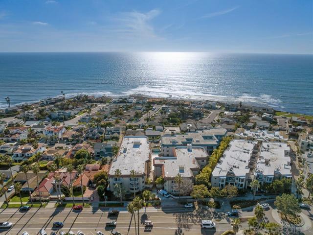 5370 La Jolla Blvd., La Jolla CA: https://media.crmls.org/mediaz/5d82ccd2-61a4-4979-9f16-35ce5cb9f84c.jpg
