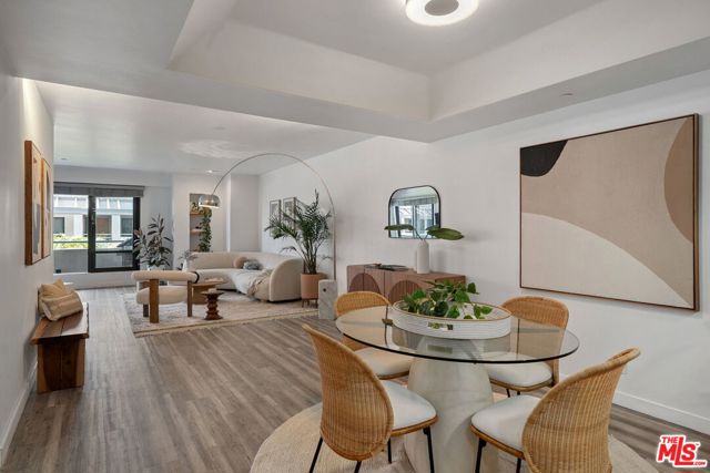 140 Ocean Park Boulevard, Santa Monica CA: https://media.crmls.org/mediaz/5d83468d-5958-4bb3-a852-1904a09ed7a3.jpg
