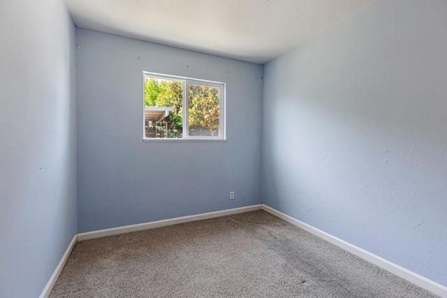 263 Maple Street, Hollister CA: https://media.crmls.org/mediaz/5d836f37-c3eb-463e-b441-0232e9f2e61c.jpg