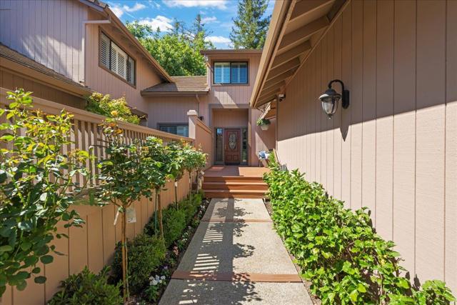 5945 Fiddletown Place, San Jose CA: https://media.crmls.org/mediaz/5d83c0d9-e0d5-4561-9014-2af3f54693c3.jpg